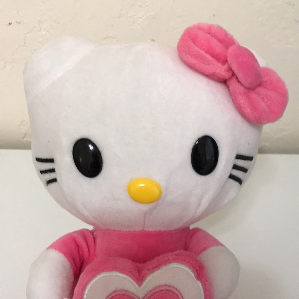 Hello Kitty - Picture 3 of 8